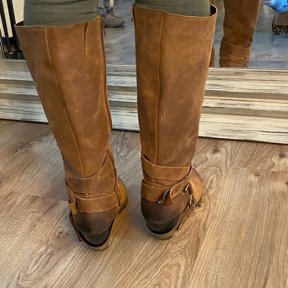Boots - Picture 2 of 2